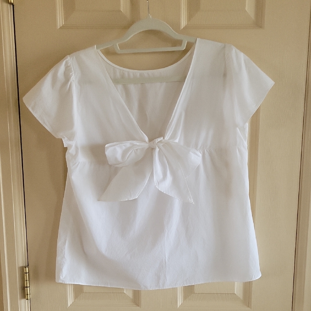 Ann Taylor White Bow Accent Blouse